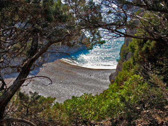 Kythira: An Ideal Destination for Solo Travelers 3 Παραλία Καλάμι Κυθηρα